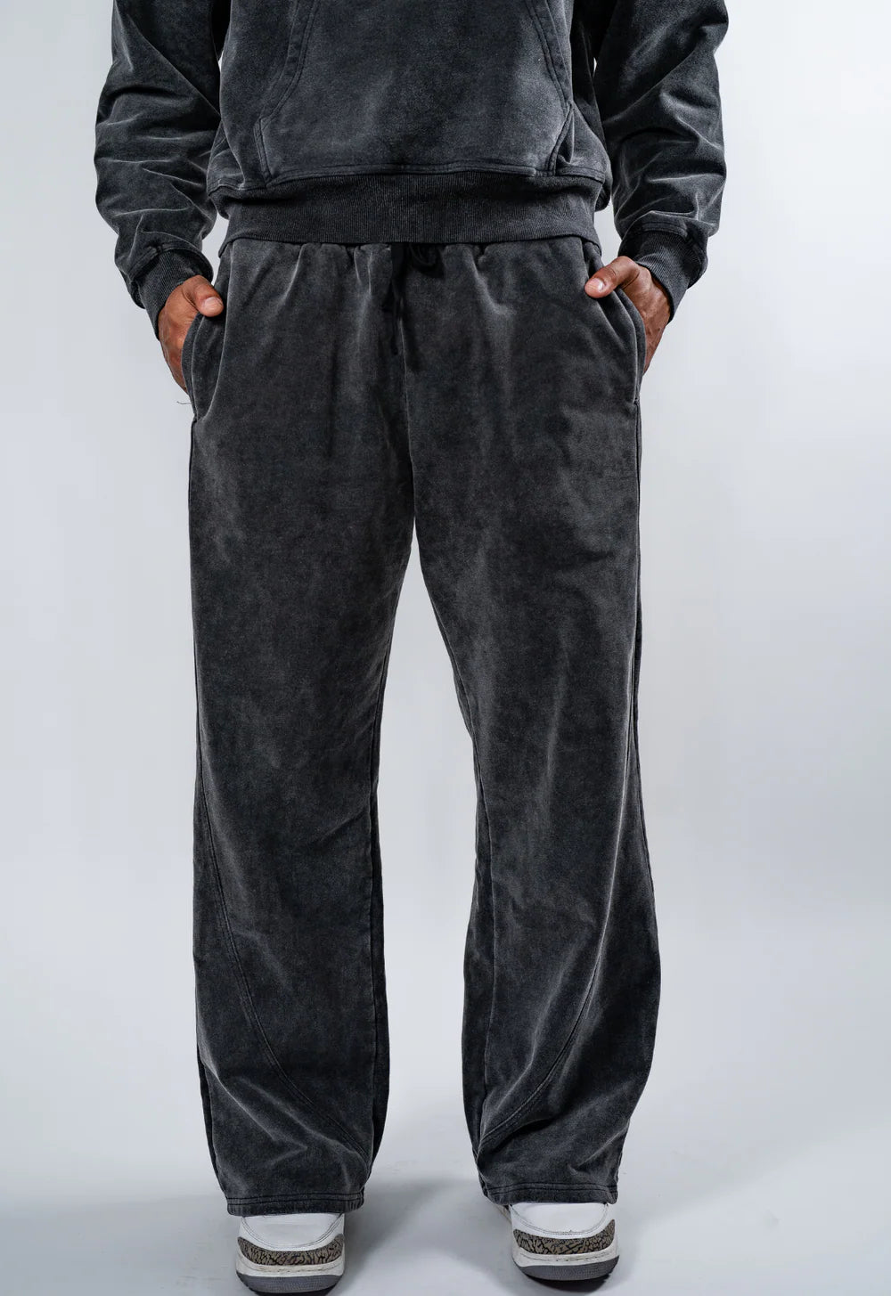 WASHED" BLACK SWEATPANTS